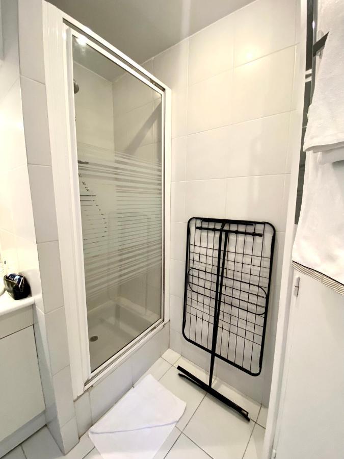 סן טרופז Elegant Studio Et Parking Dans Batiment Historique מראה חיצוני תמונה