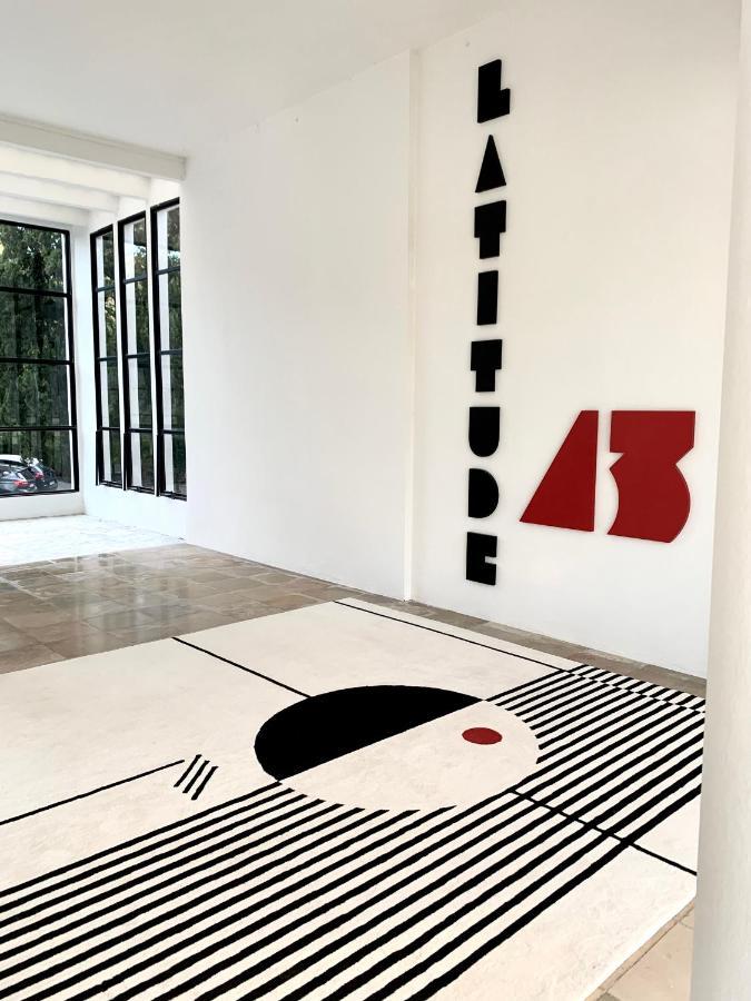 סן טרופז Elegant Studio Et Parking Dans Batiment Historique מראה חיצוני תמונה