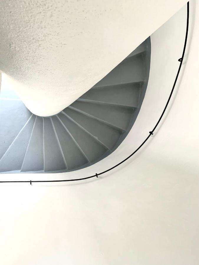 סן טרופז Elegant Studio Et Parking Dans Batiment Historique מראה חיצוני תמונה