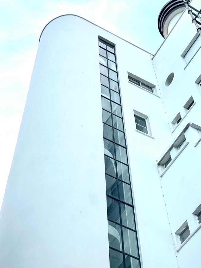 סן טרופז Elegant Studio Et Parking Dans Batiment Historique מראה חיצוני תמונה